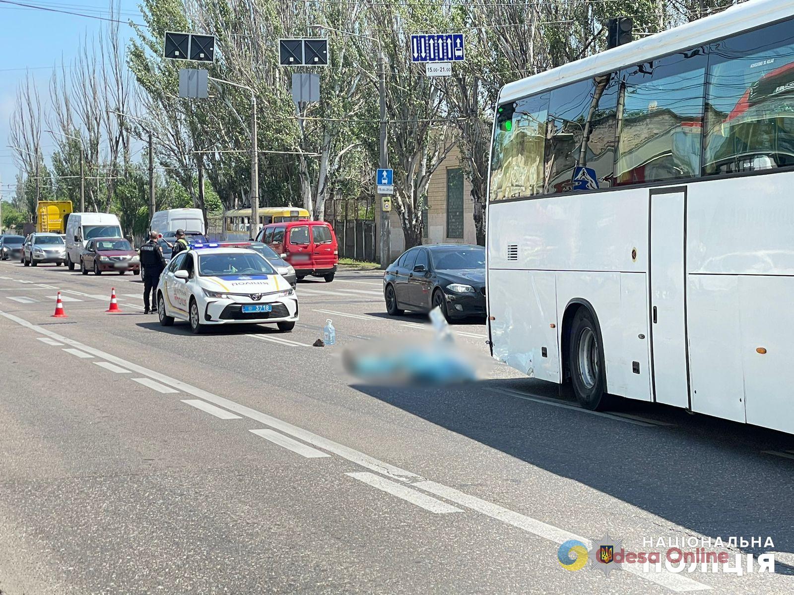 В Одесі рейсовий автобус на смерть збив чоловіка (оновлено)