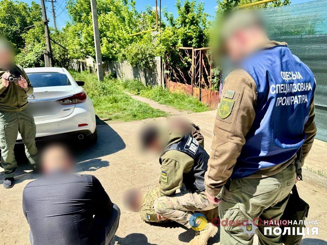 В Одесской области работник ТЦК требовал от мужчины 300 литров горючего за отсрочку от мобилизации