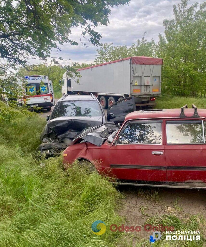 В Одесской области пьяный водитель отправился в больницу и прихватил с собой трех человек