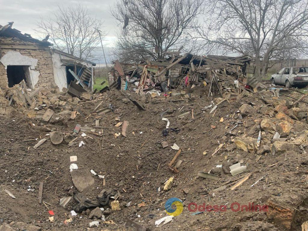 Оккупанты сбросили авиабомбы на Тягинку Херсонской области, погиб мирный житель