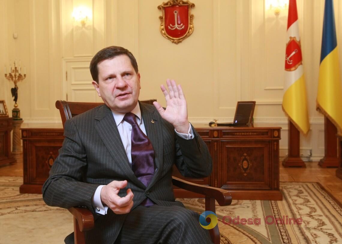 Экс-мэр Одессы подозревается в получении взятки