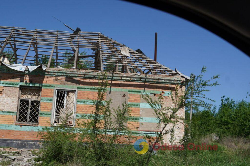 Прифронтовий Оріхів: зруйновані будинки, атмосфера відчуження та незламні люди (фото)