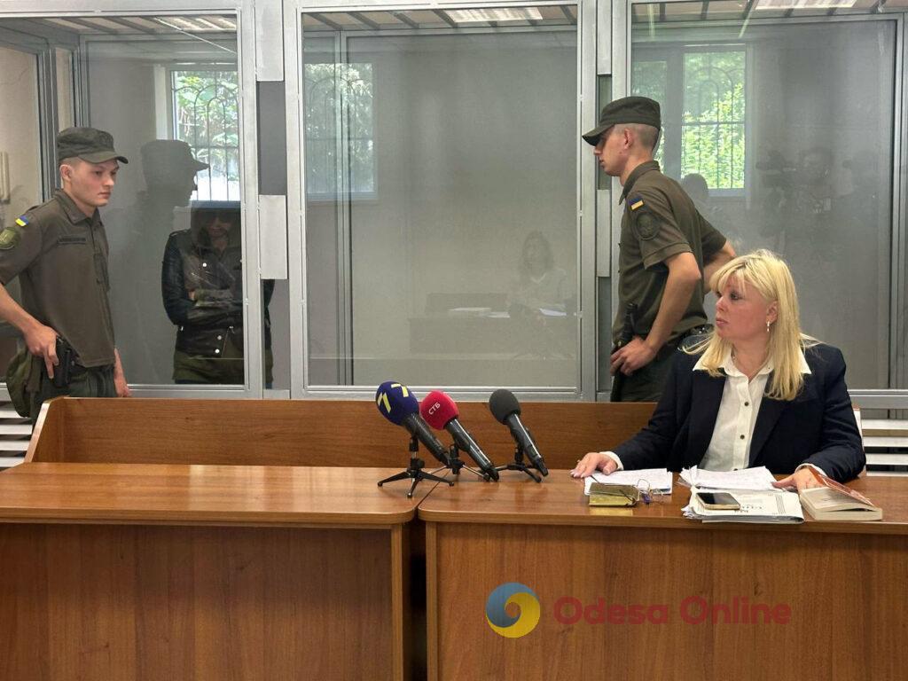 Наводила ракеты на Одессу: в суде обвиняемую в причастности к удару 15 марта оставили за решеткой