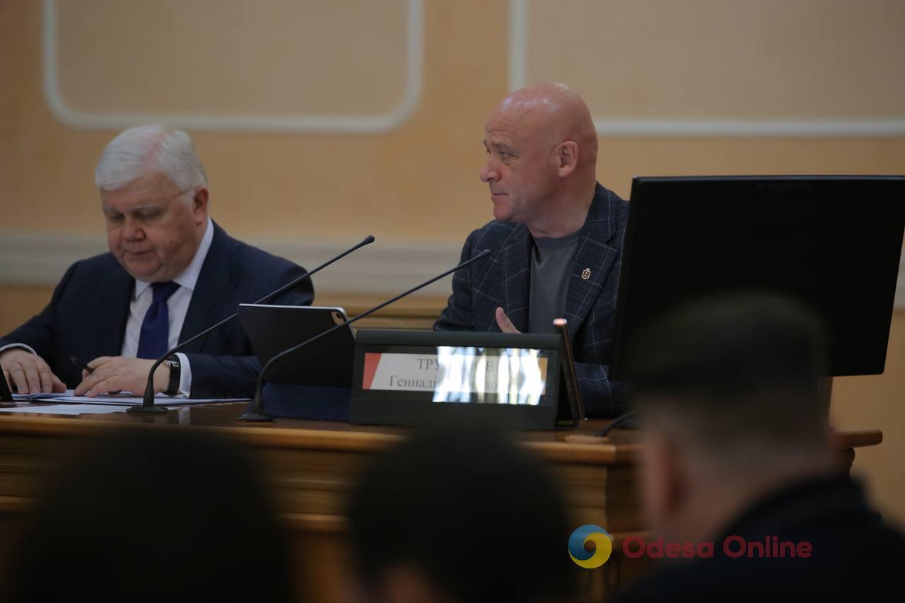 Одесса выделит 36 млн гривен военным подразделениям Харьковской области
