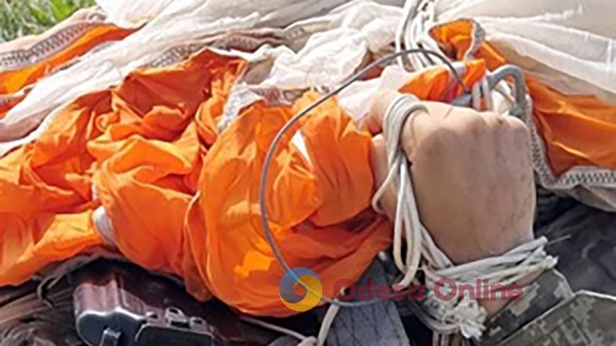 Одесский курсант погиб во время тренировочного прыжка с парашютом