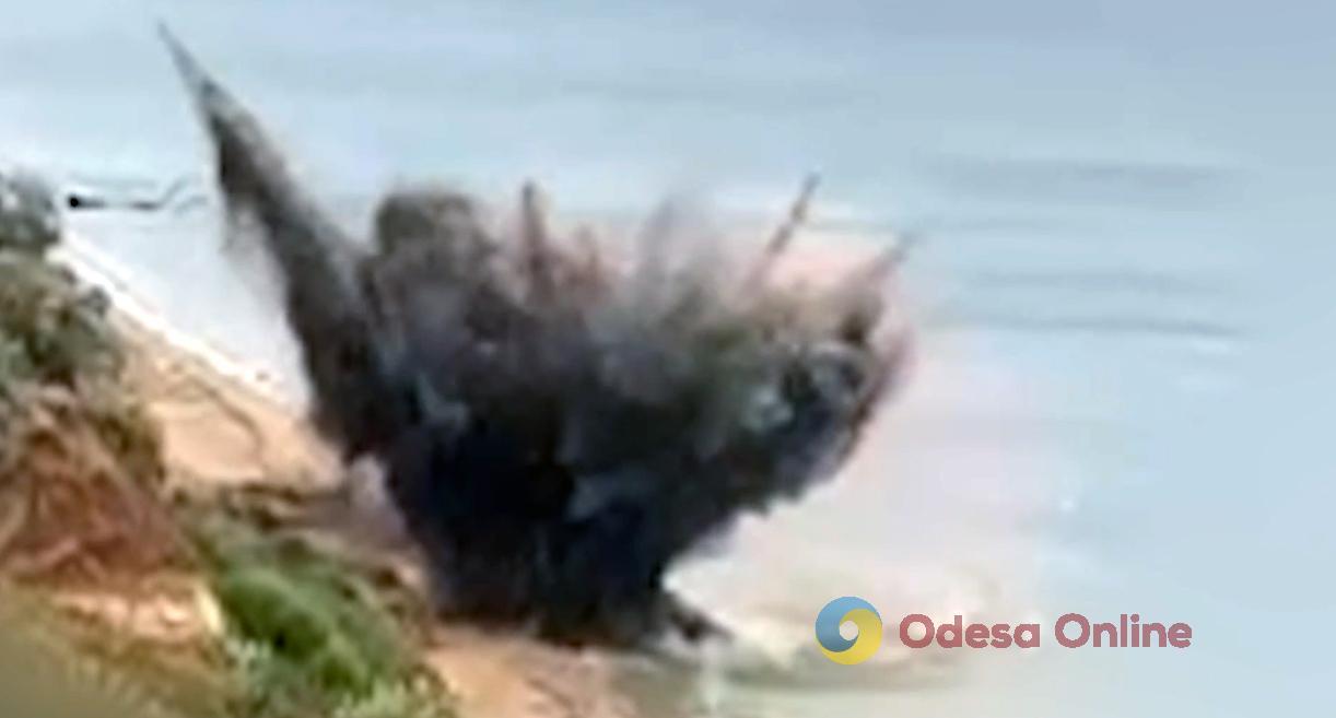 В Одесской области на берегу обнаружили морскую мину