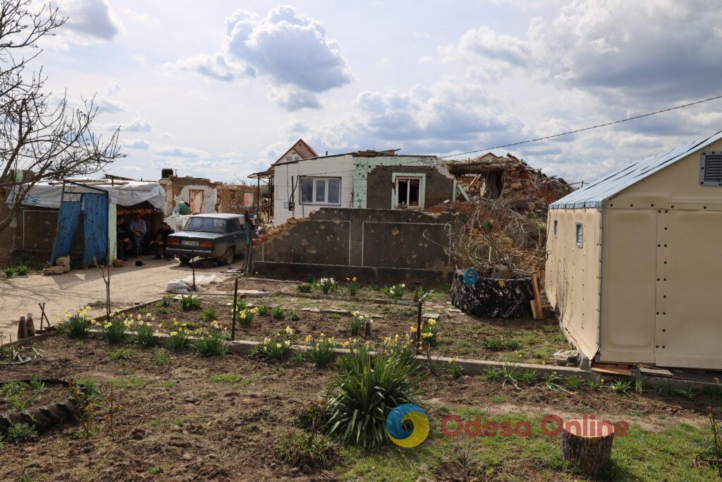 Життя на руїнах: про незламних жителів сіл деокупованої Херсонщини (фото, відео)