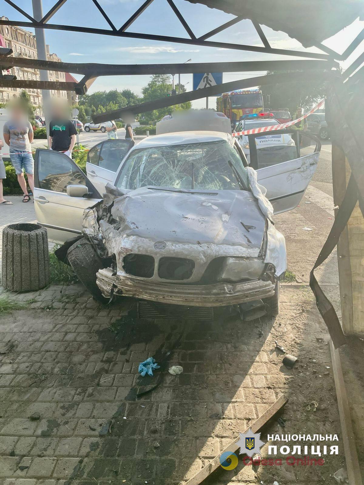 Итоги дня: трагедия на одесском пляже и лихач на BMW в Фонтанке