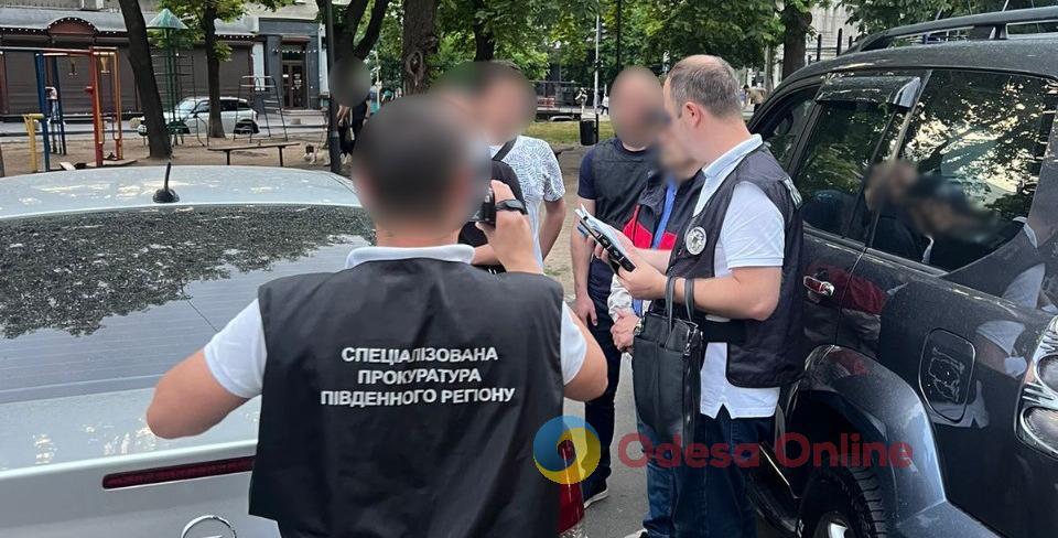 Житель Одесской области за три тысячи долларов «заказал» СБУ ухажера своей избранницы
