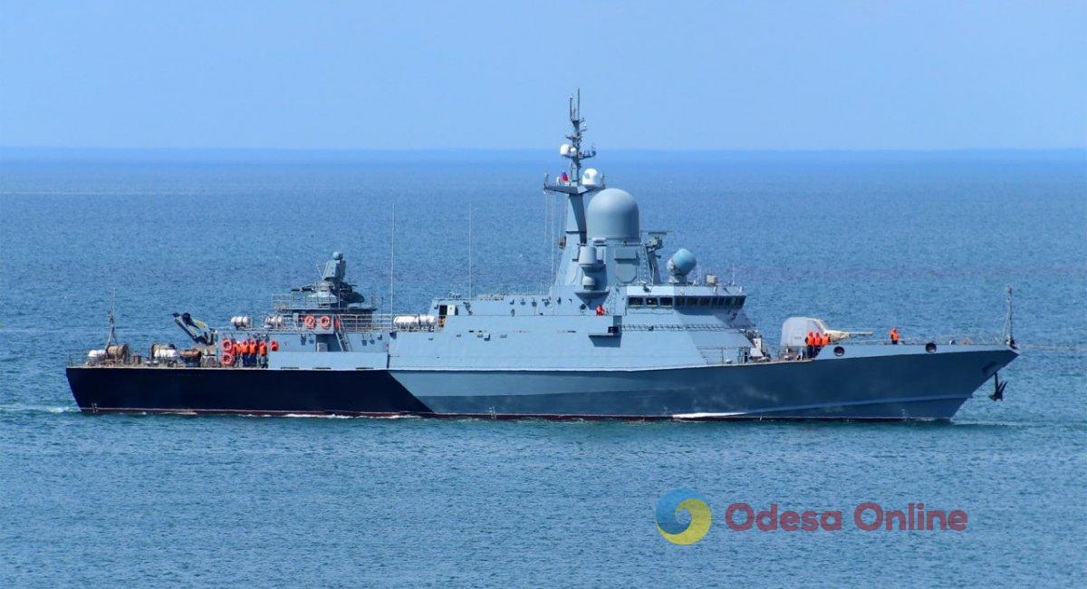 РФ держит в Черном море четыре корабля, один из них – ракетоноситель