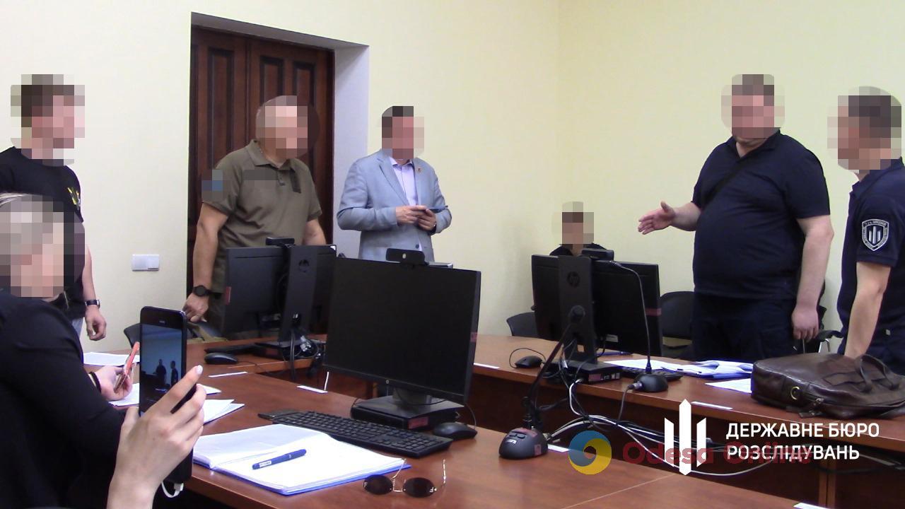 В Одесской области один из командующих теробороны заставлял подчиненных строить ему дом, — ГБР