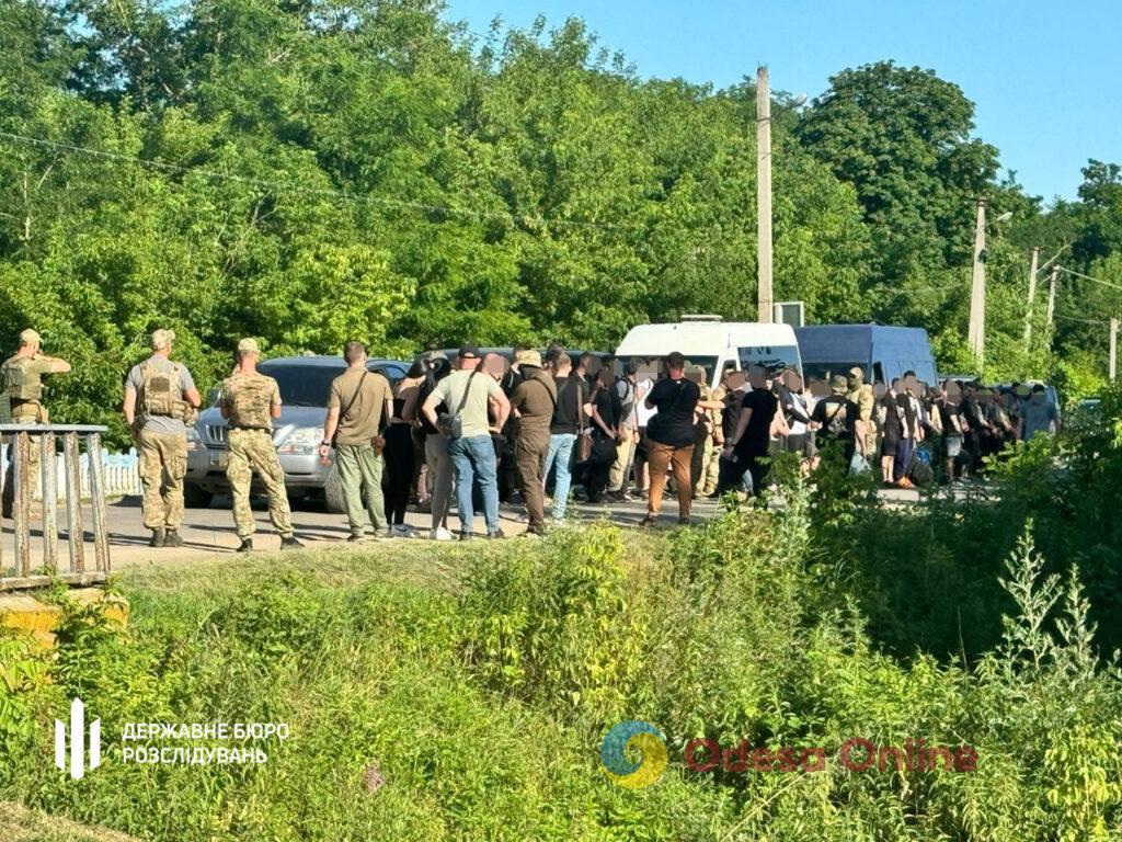 В Одесской области за один заход пытались переправить через границу сотню мужчин