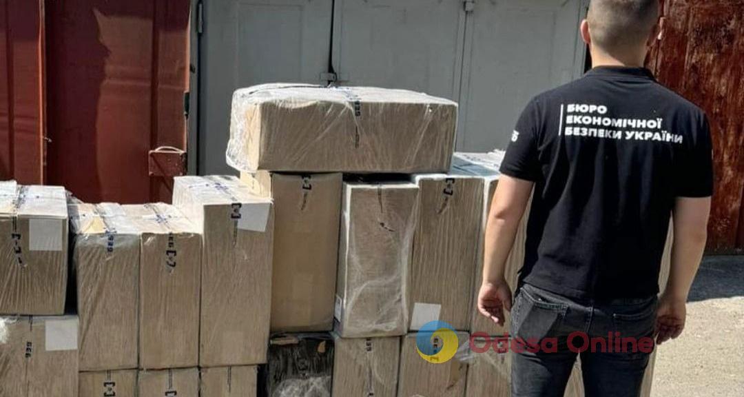 На Одещині затримали продавця контрафактних цигарок