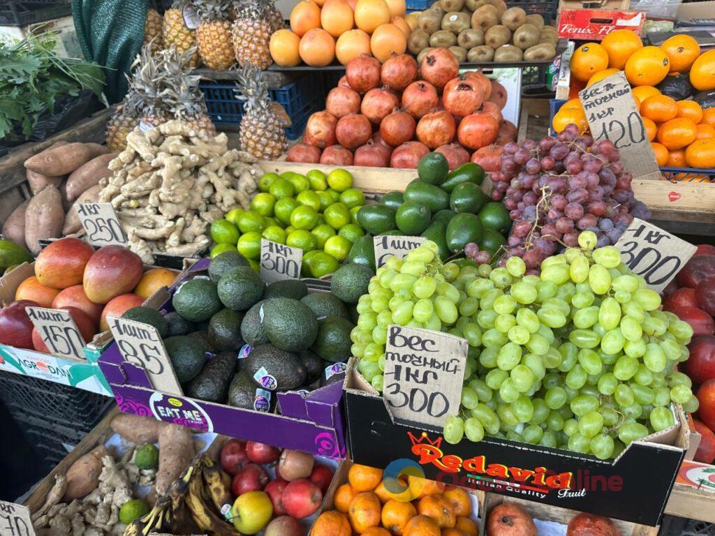 Кукурудза, брокколлі та аґрус: суботні ціни на одеському Привозі