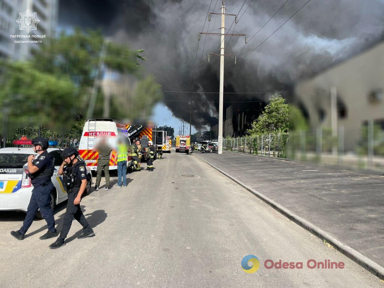 Ранкова атака по Одесі: росіяни влучили по цивільній інфраструктурі, є постраждалі (оновлено)