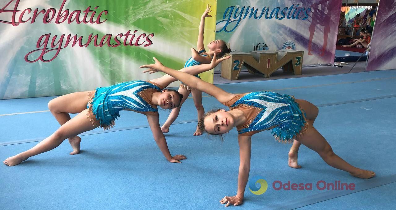Одесские акробатки заняли призовое место на чемпионате Украины