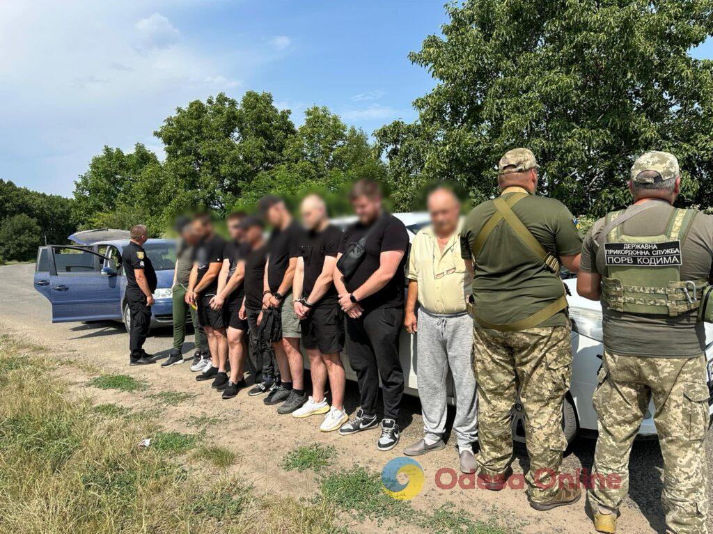 В Одесской области на границе задержали семерых беглецов и перевозчиков