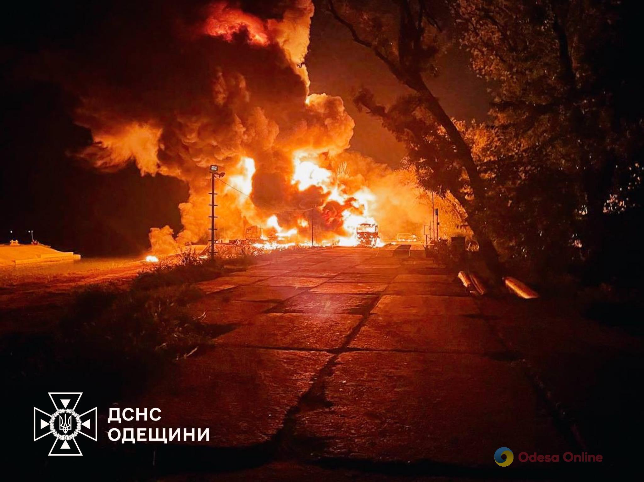 Рятувальники показали наслідки нічної російської атаки по Одещині