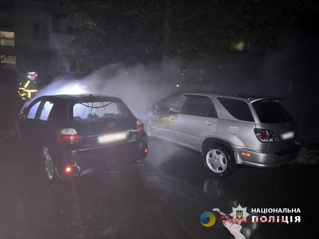 На Одещині хлопець взяв замовлення на підпал чужого авто, але все переплутав (відео)