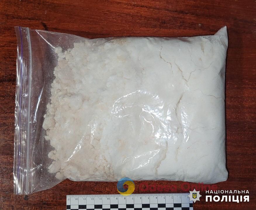 Більше кілограма наркотиків, патрони та граната: на Одещині затримали угруповання «варників» амфетаміну