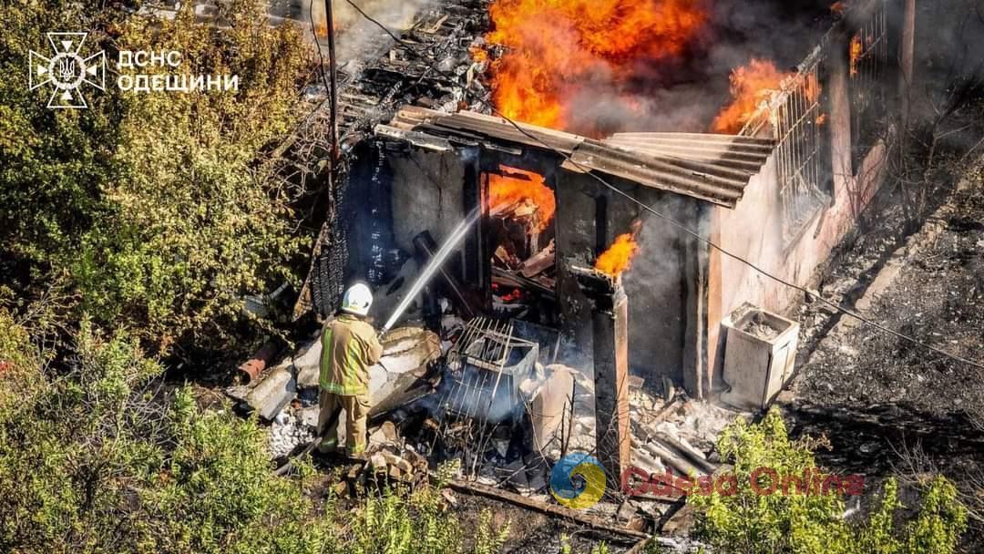 Во вторник в Одессе и области спасатели 36 раз выезжали на пожары в экосистемах