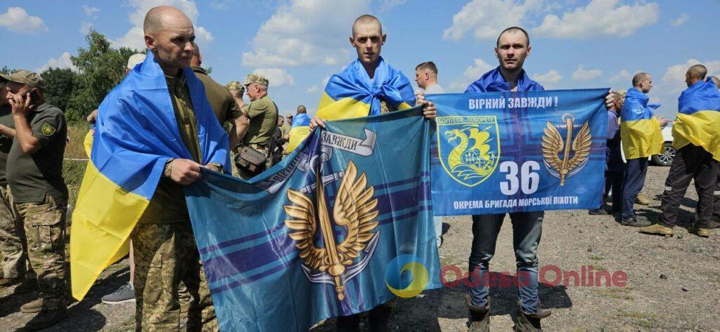 Новий обмін полоненими: додому повернулися 95 українських військових