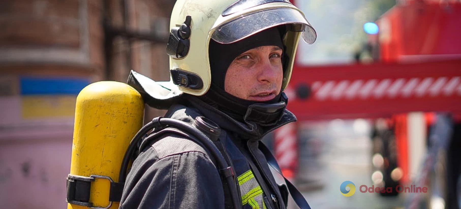 Пожар в Одесской области: в пылающей траве обнаружили человека