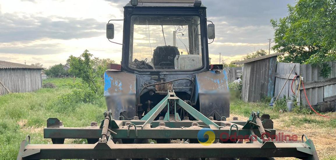 Житель Одесской области угнал у знакомого трактор прямо с поля