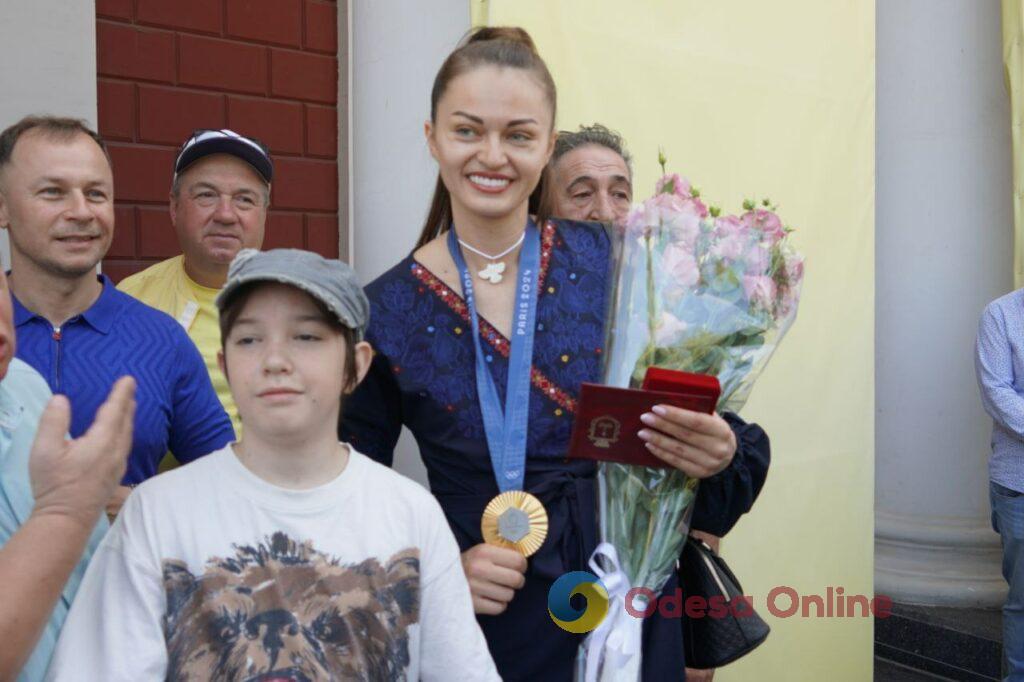 Победу посвящаю своему сыну и нашим защитникам: в Одессе встретили олимпийских чемпионок