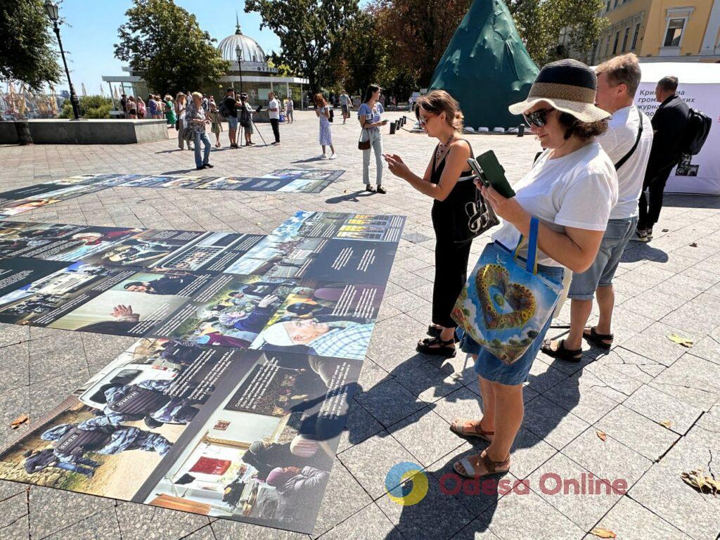 В Одесі відкрилася вулична фотовиставка «Крим очима громадянських журналістів: 10 років у неволі»