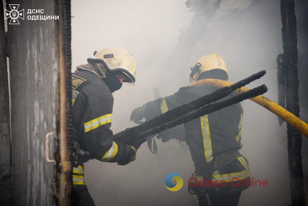 У Пересипському районі Одеси гасили пожежу