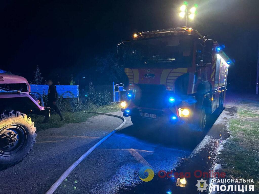 На Миколаївщині чоловік облив бензином своїх батьків та підпалив їхні будинки, – поліція