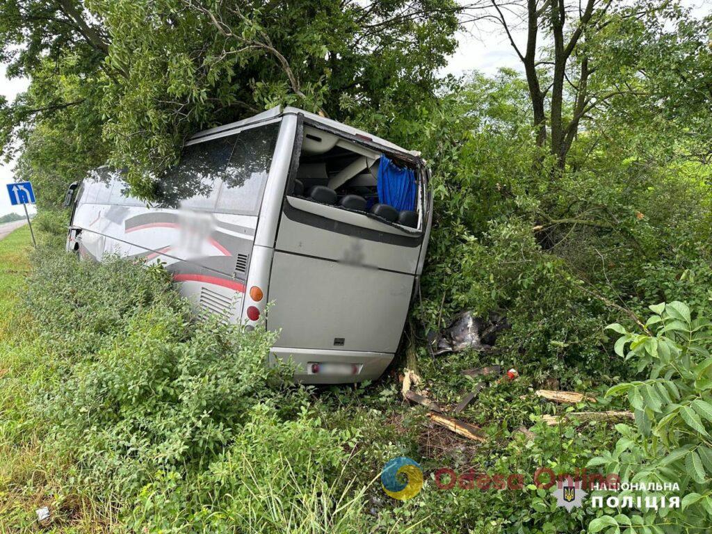 Одеська область: водієві міжнародного автобуса за ДТП та травмованого напарника загрожує кримінальна відповідальність