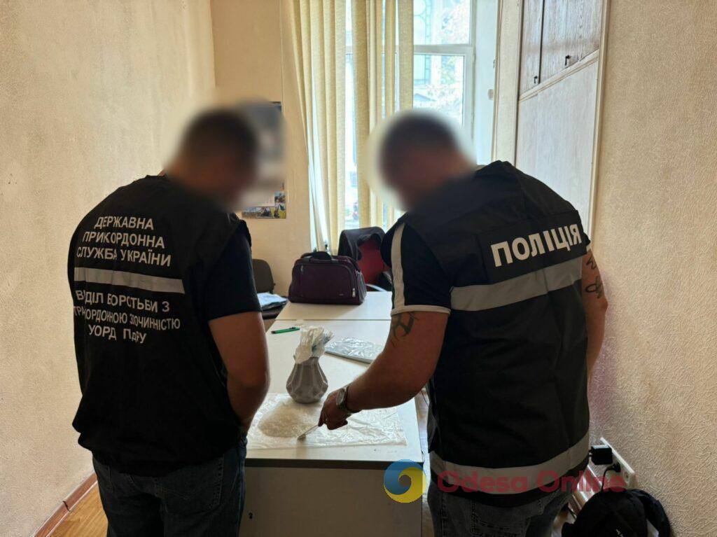 В Одесской области нейтрализовали транснациональную группу наркокурьеров