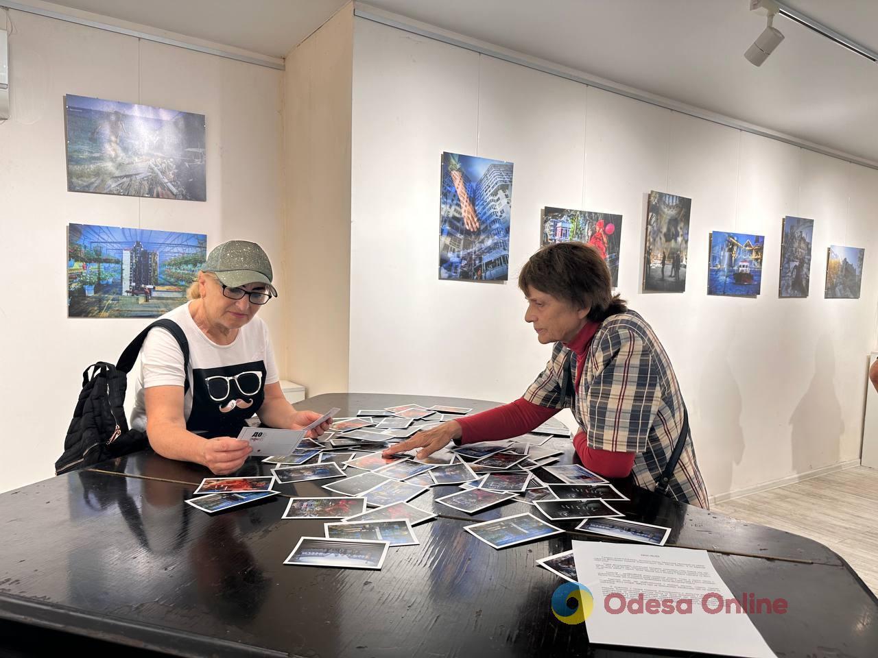 “До. Після. Зараз”: в Одесі відкрили виставку фотоколажів Олексія Ачеповського