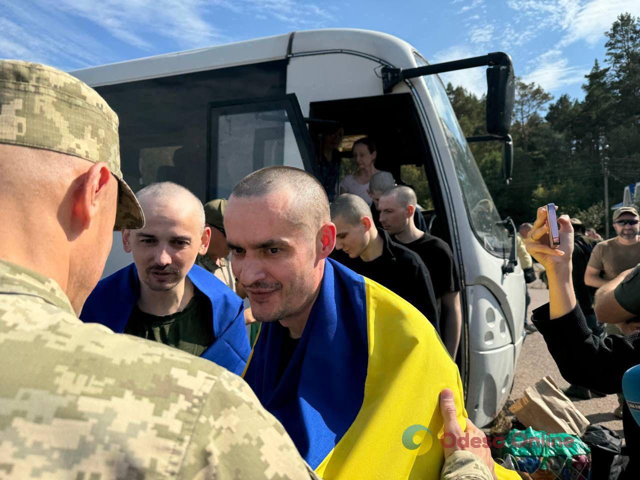 Еще 49 украинцев и украинок удалось освободить из плена — СБУ показала эксклюзивное видео