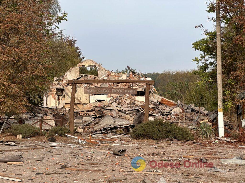 «Повітряна тривога звучить маже цілодобово»: фоторепортаж з Сумщини, яка кожного дня потерпає від ворожих атак