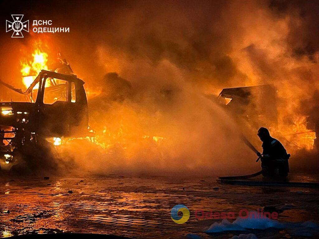 Ворог вдарив дронами по Ізмаїльському району: поранено двох людей, пункт пропуску «Орлівка» закрито