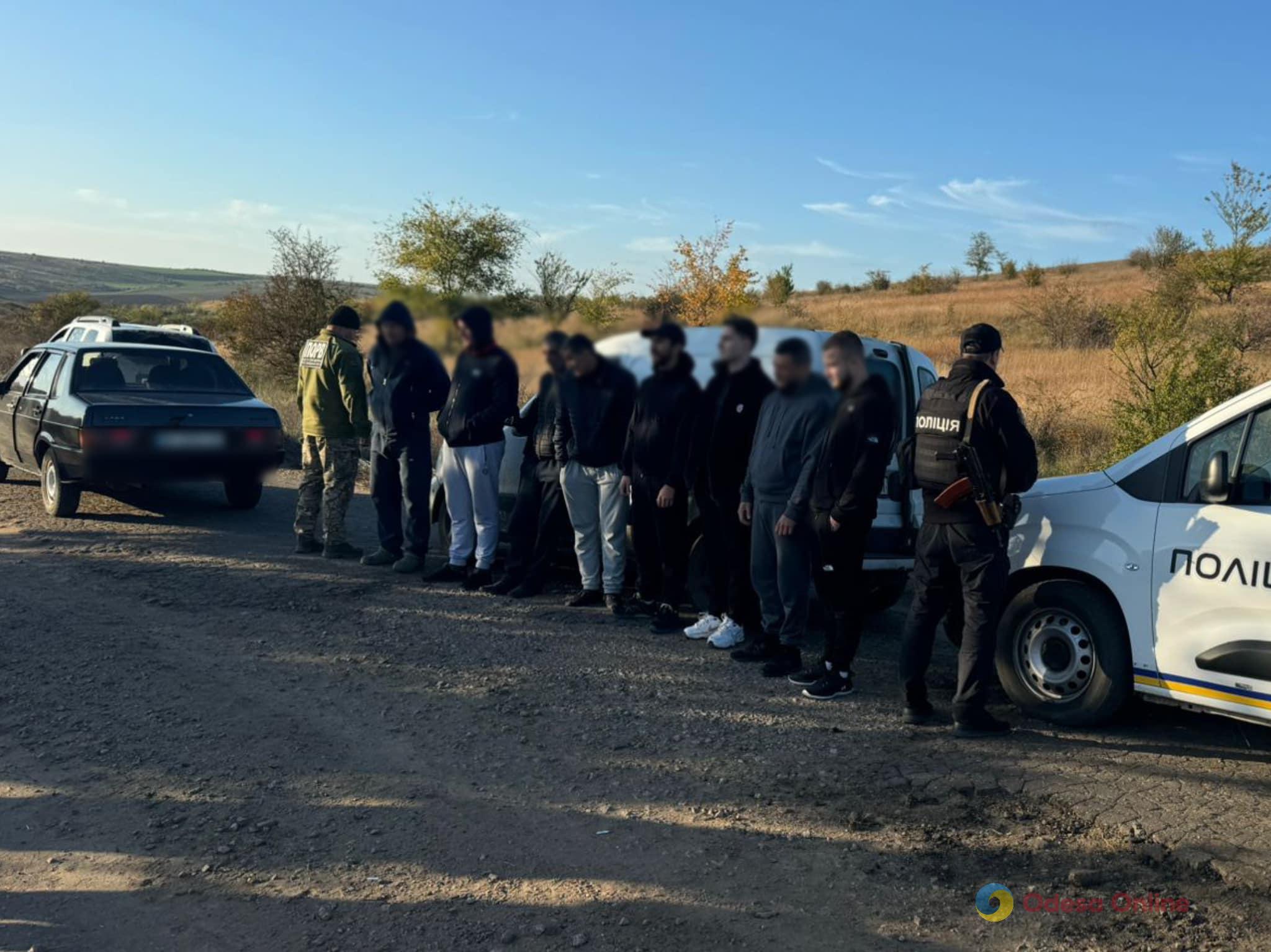 «Билет» в Молдову за 10 тысяч долларов: в Одесской области пограничники задержали группу беглецов