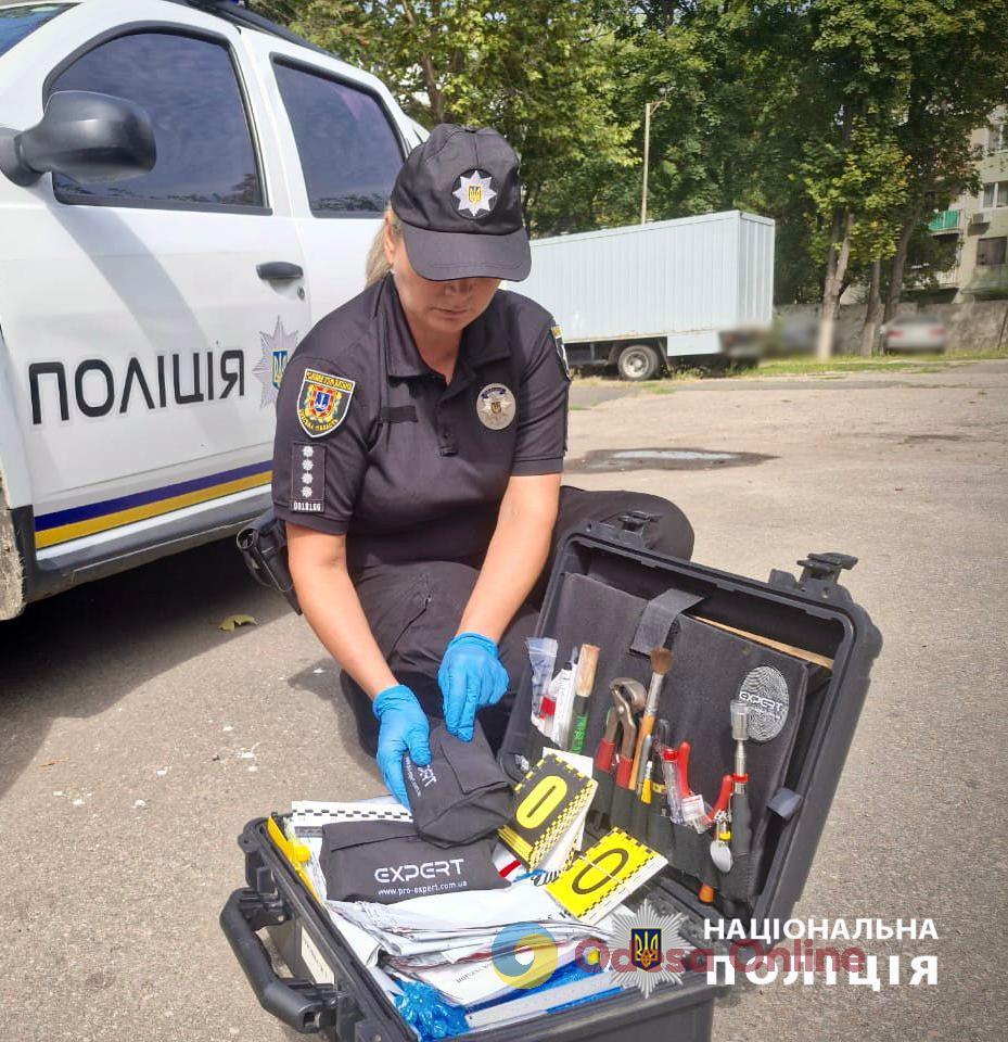 В Одесі 17-річний хлопець побив чоловіка молотком по голові