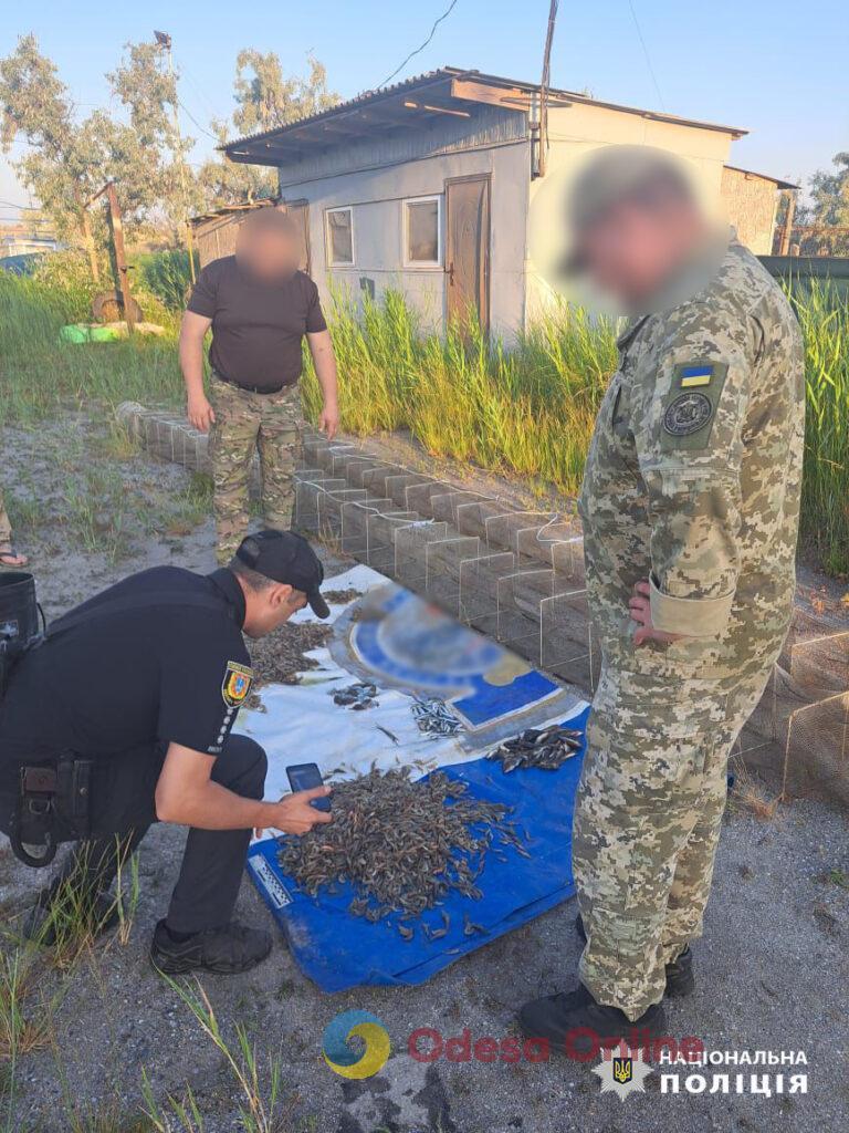 На Одещині судитимуть чоловіка, який незаконно виловив понад 7 тисяч одиниць риби та ракоподібних