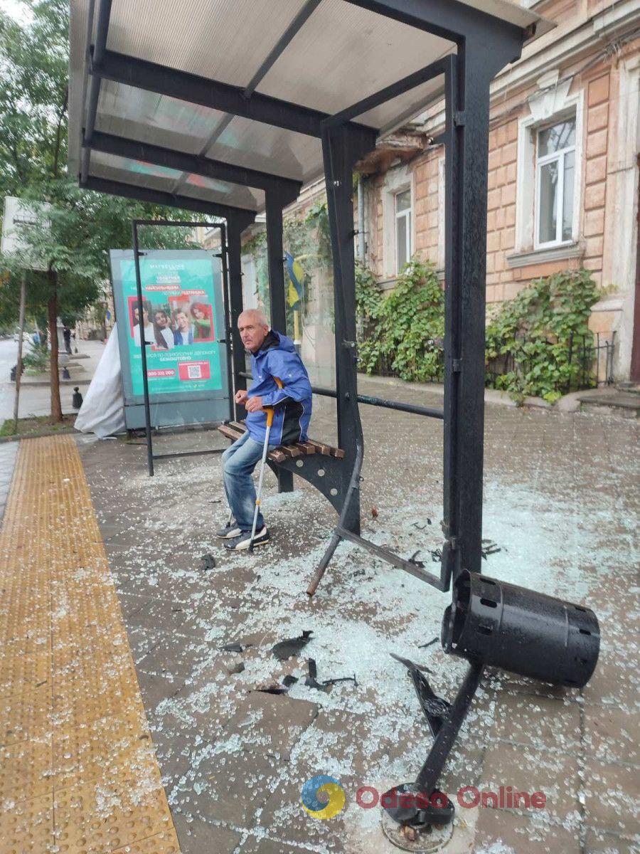 З початку року вандали пошкодили в Одесі більше трьох десятків зупинок