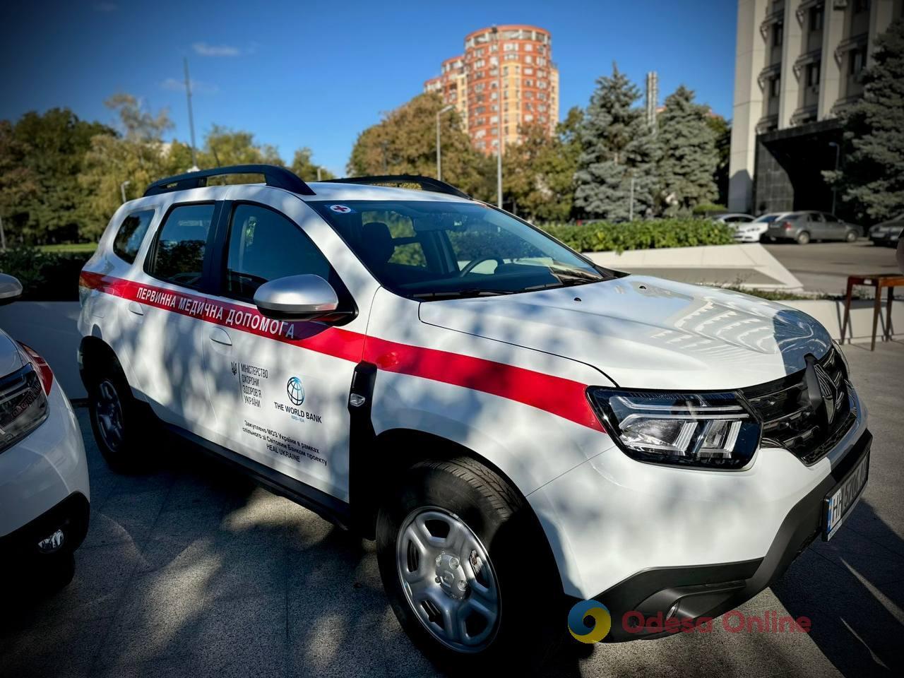 Медики Одещини отримали 7 позашляховиків для первинної медичної допомоги