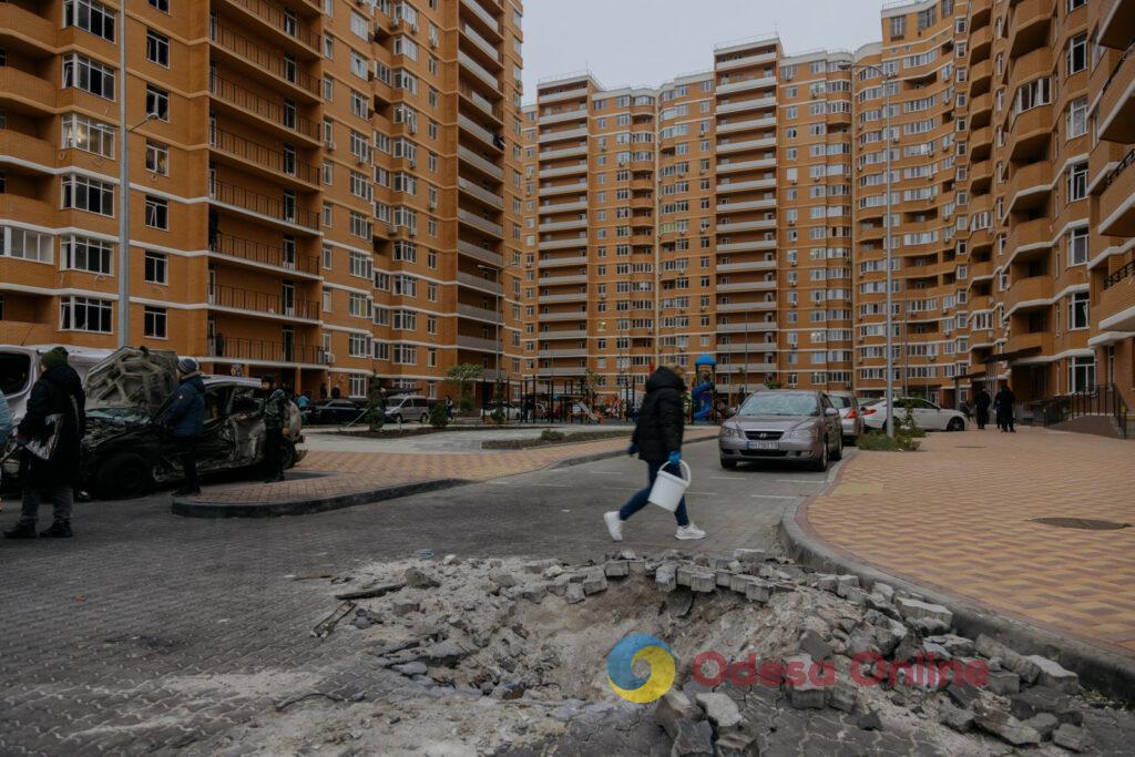 За четыре дня дроновых атак в Одессе пострадал 121 частный дом (фото)