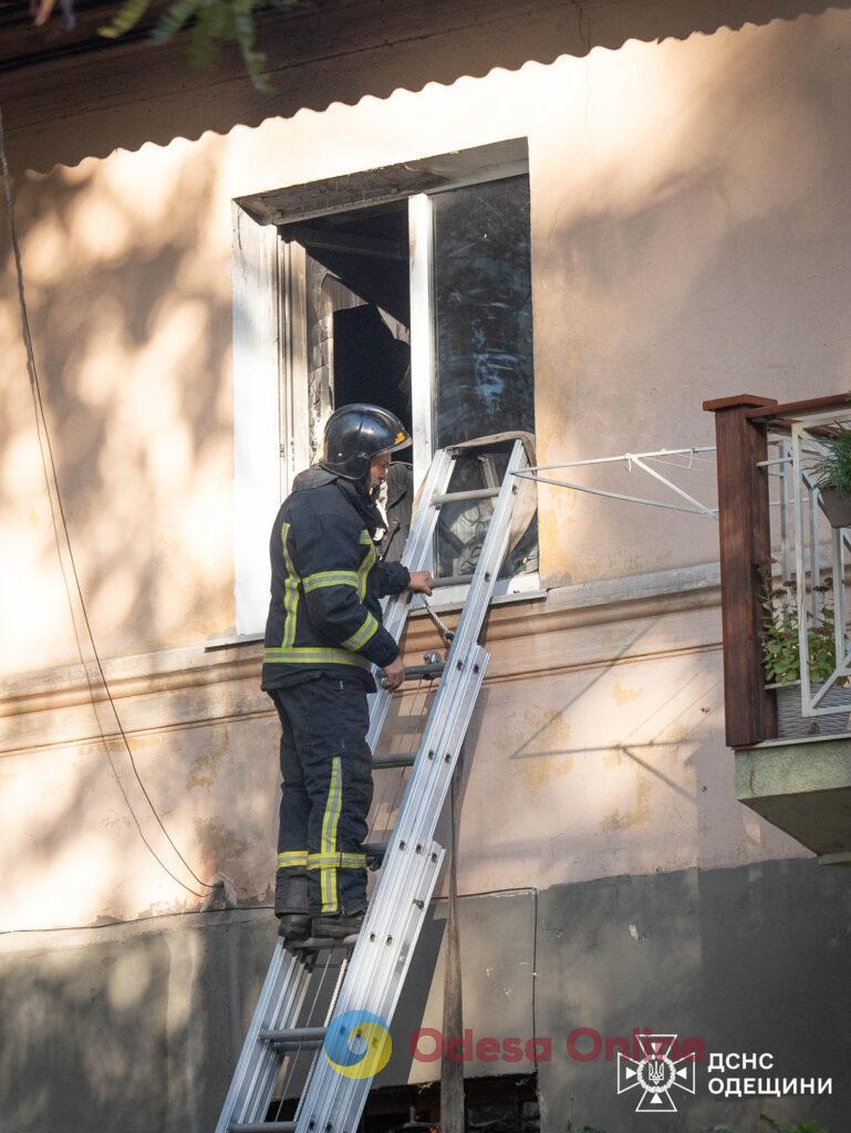 Уранці в Одесі гасили пожежу