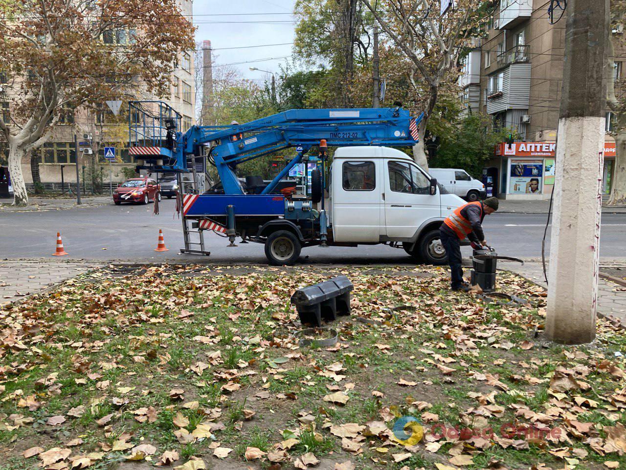 До уваги водіїв: в Одесі на одному з перехресть проспекту Шевченка два дні не працюватиме світлофор