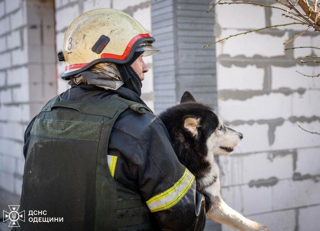 Двоє загиблих і поранений: в Одеській області з’явилася інформація про жертви повітряного удару