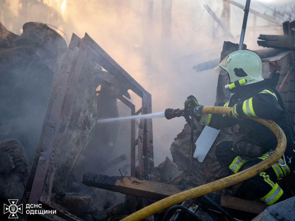 Двоє загиблих і поранений: в Одеській області з’явилася інформація про жертви повітряного удару