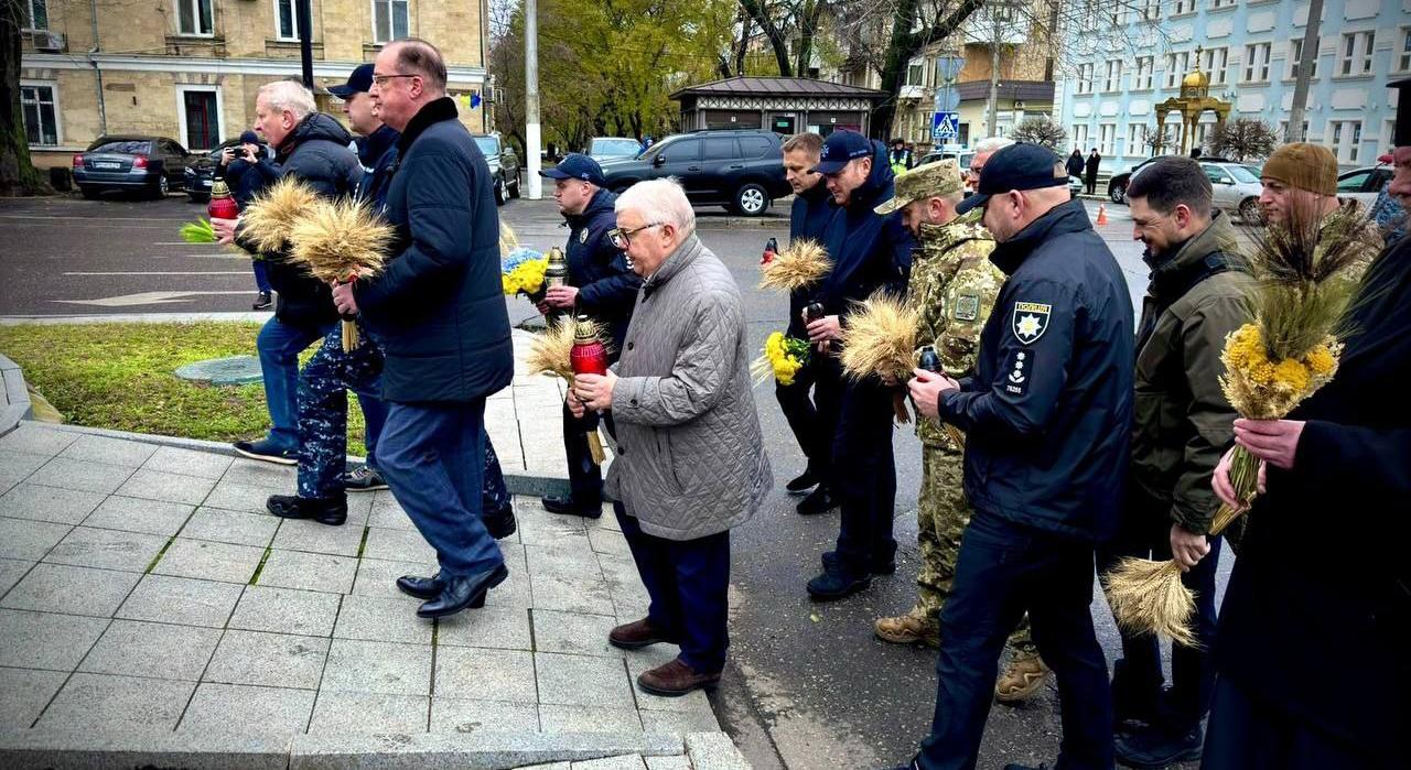 В Одессе почтили память жертв Голодомора