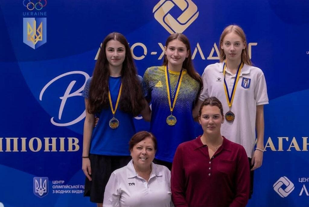 Одесские спортсменки успешно выступили на чемпионате Украины по синхронному плаванию